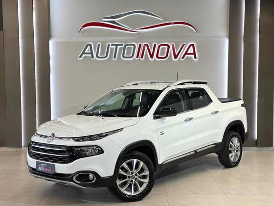 FIAT TORO 2.0 16V TURBO DIESEL VOLCANO 4WD AT9 FIAT TORO 2.0 16V TURBO DIESEL VOLCANO 4WD AT9
